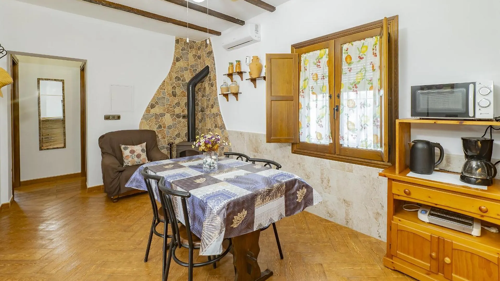 Cubo'S Casa Rural Vina Miranda Cártama İspanya